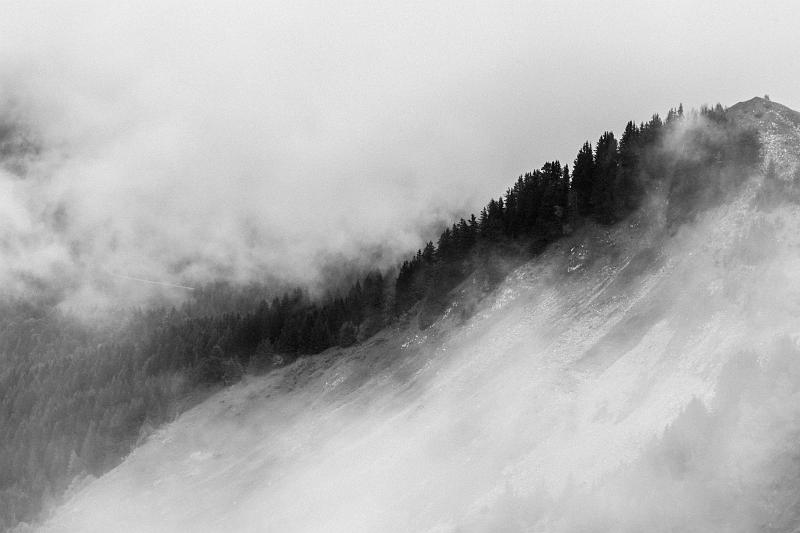 2018_06_08_Haute Savoie  (0035_bnw).jpg - La montagne de Sullens (Juin 2018)